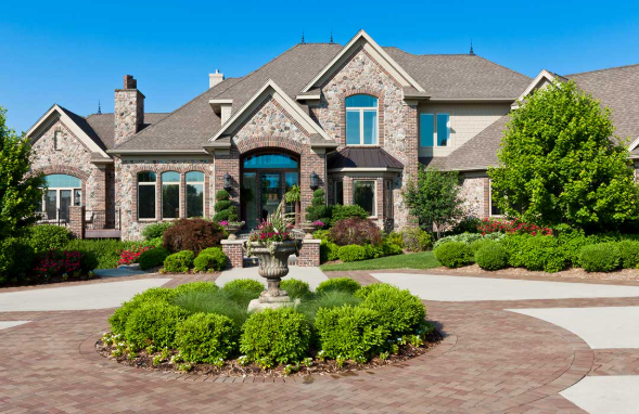 Secrets of Selling Luxury Homes Successfully: What Increases Buyer Interest?